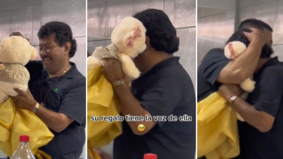 Hombre se llena de lágrimas al recibir peluche con la voz de su esposa fallecida (VIDEO)