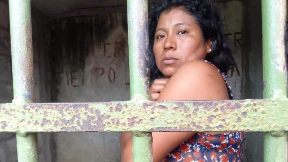 Encarcelan a mujer en Oaxaca por intentar contender a cargo de elección