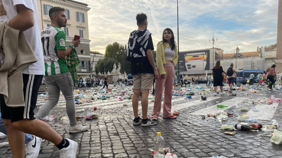 Alcalde de Roma condena el comportamiento de los aficionados del Betis