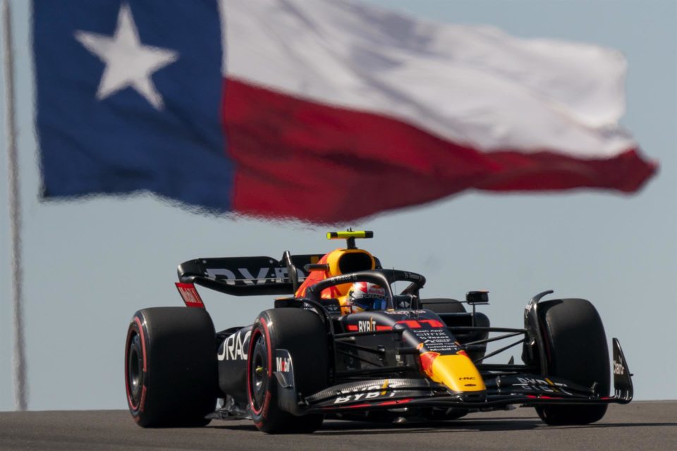 Carlos Sainz se queda con la 'pole' en Austin; 'Checo' Pérez saldrá noveno