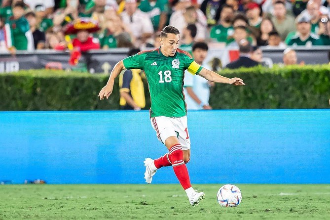 Andrés Guardado, a las puertas de la leyenda de los pentamundialistas