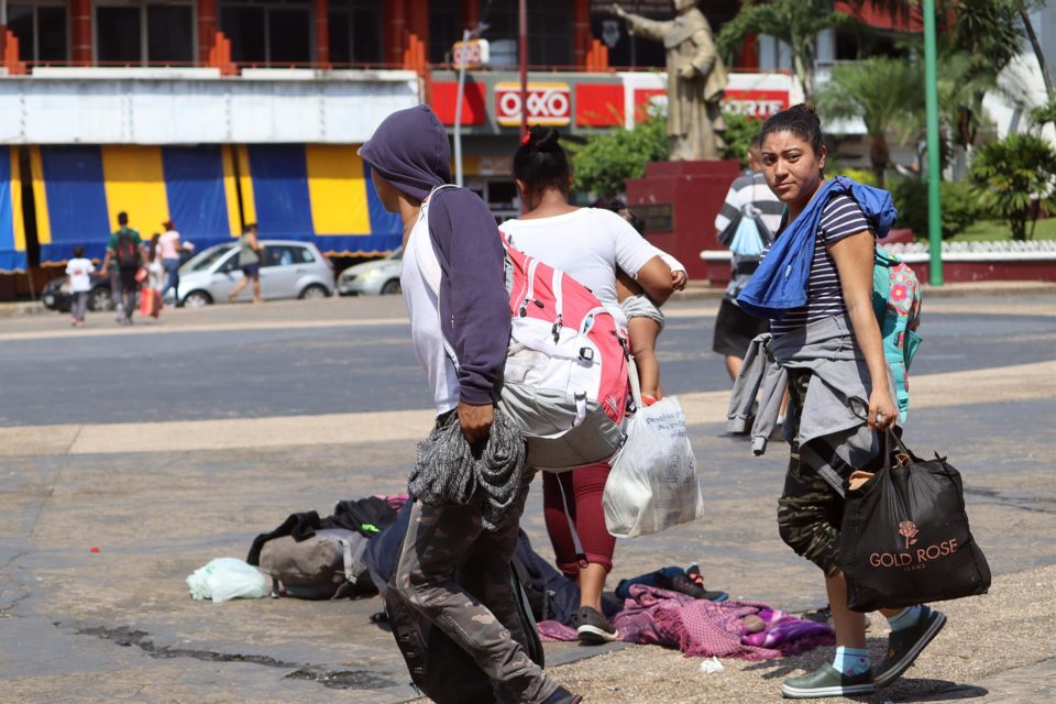 Autoridades disuelven caravana de migrantes en Tapachula