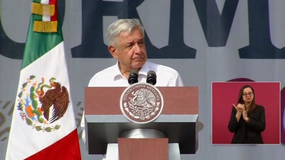 “Economía aumentará 3.5% este año”, defiende López Obrador, durante informe de cuarto año