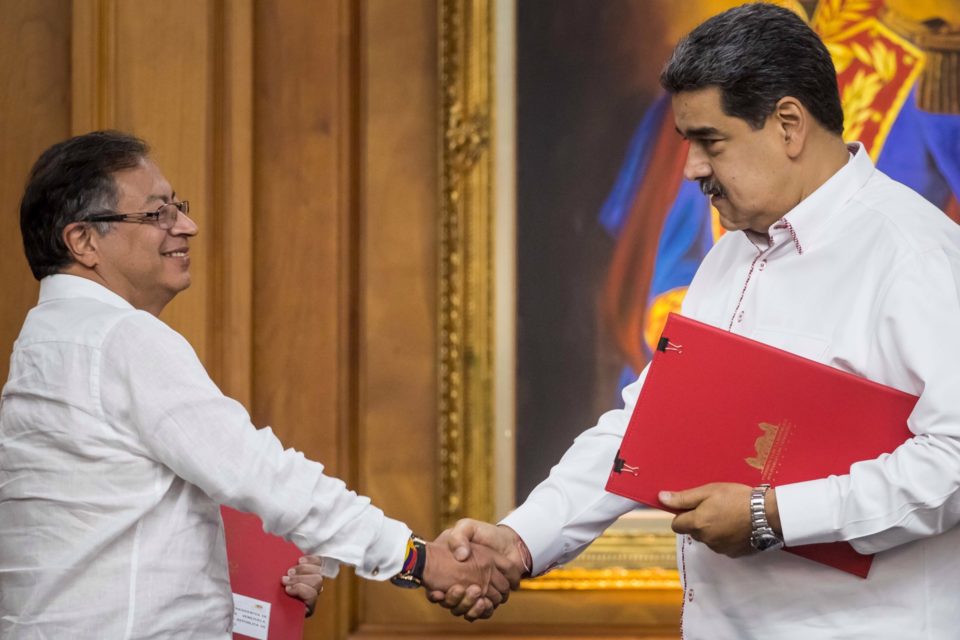 Maduro y Petro afrontan su primera reunión tras restablecimiento de relación bilateral