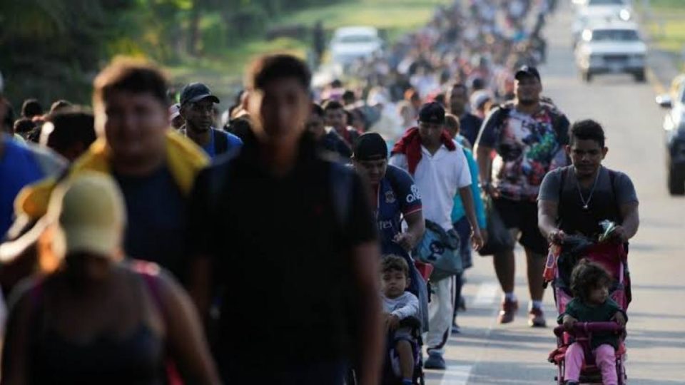 México alcanzó la cifra más elevada de migrantes irregulares en una década durante 2021