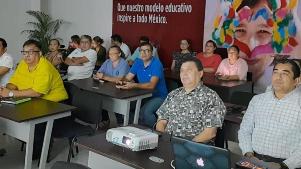 Respaldan docentes compromiso educativo de Claudia Sheinbaum