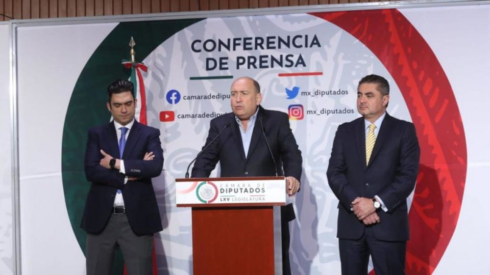 Va por México resurge en San Lázaro; van contra la Electoral