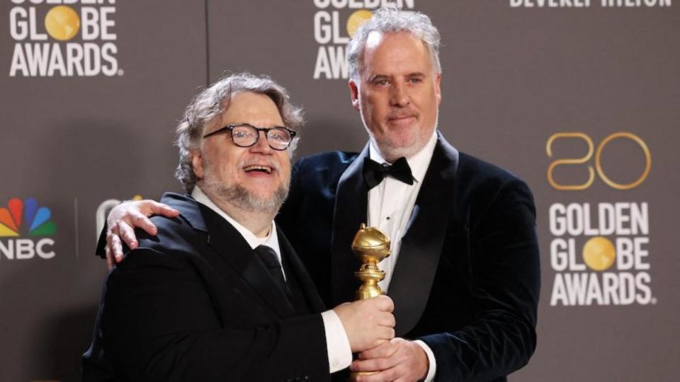 Del Toro y su Pinocchio hacen historia en los Globos de Oro