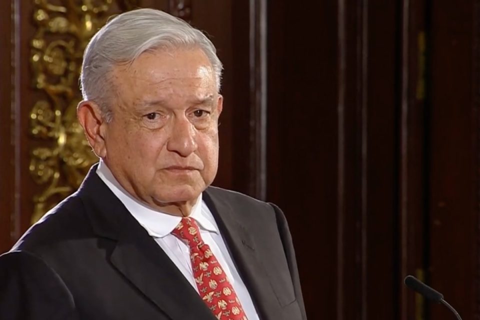 AMLO lamentó el deceso de efectivos militares tras una emboscada en Michoacán.