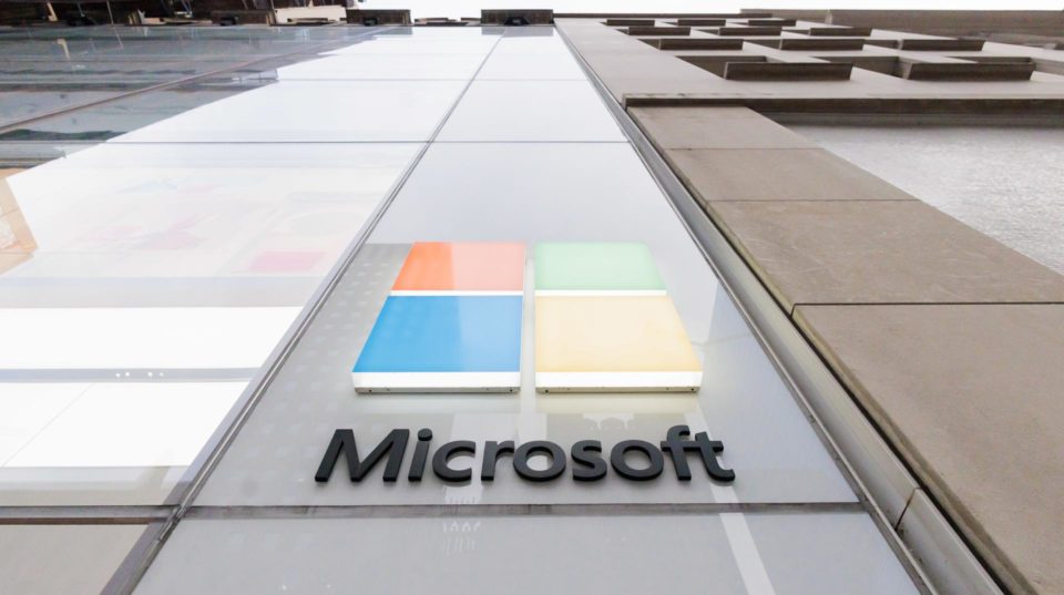 Microsoft sufre caída a nivel mundial que afecta a Teams y Outlook