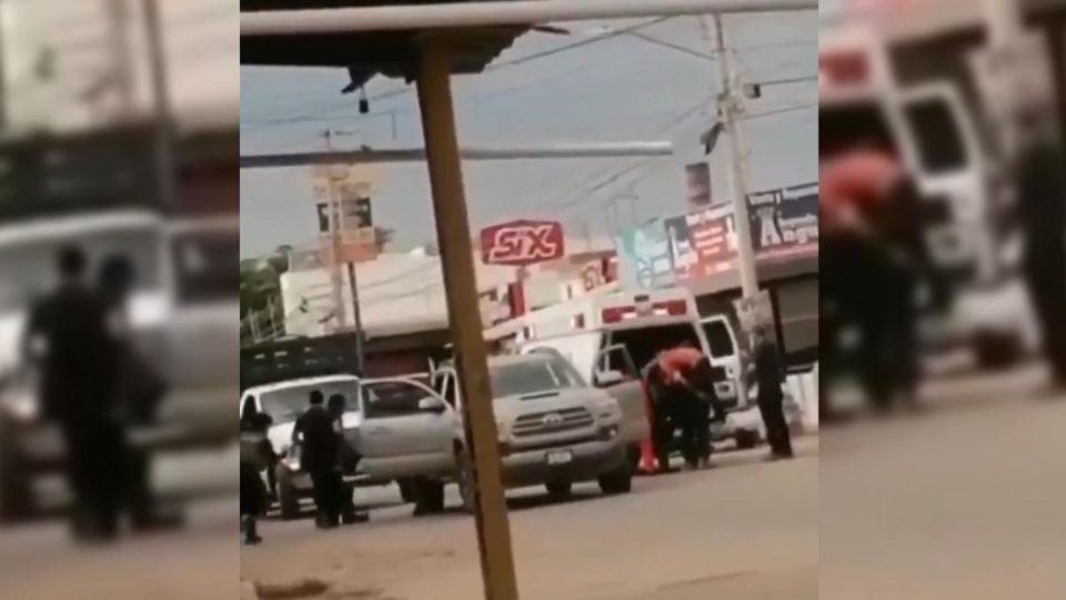 Presuntos delincuentes se roban ambulancias en Navolato, Sinaloa