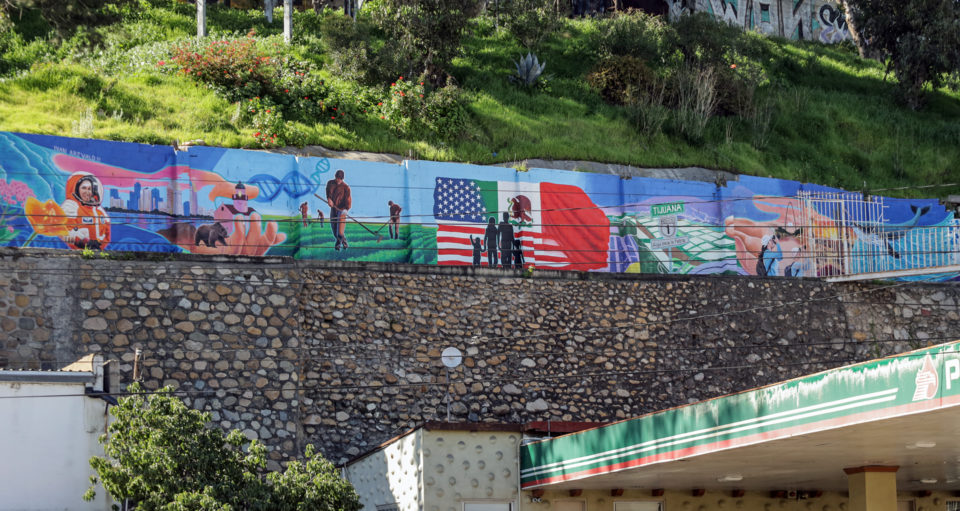 Mural de 30 metros en la frontera celebra bicentenario de relaciones entre México y Estados Unidos