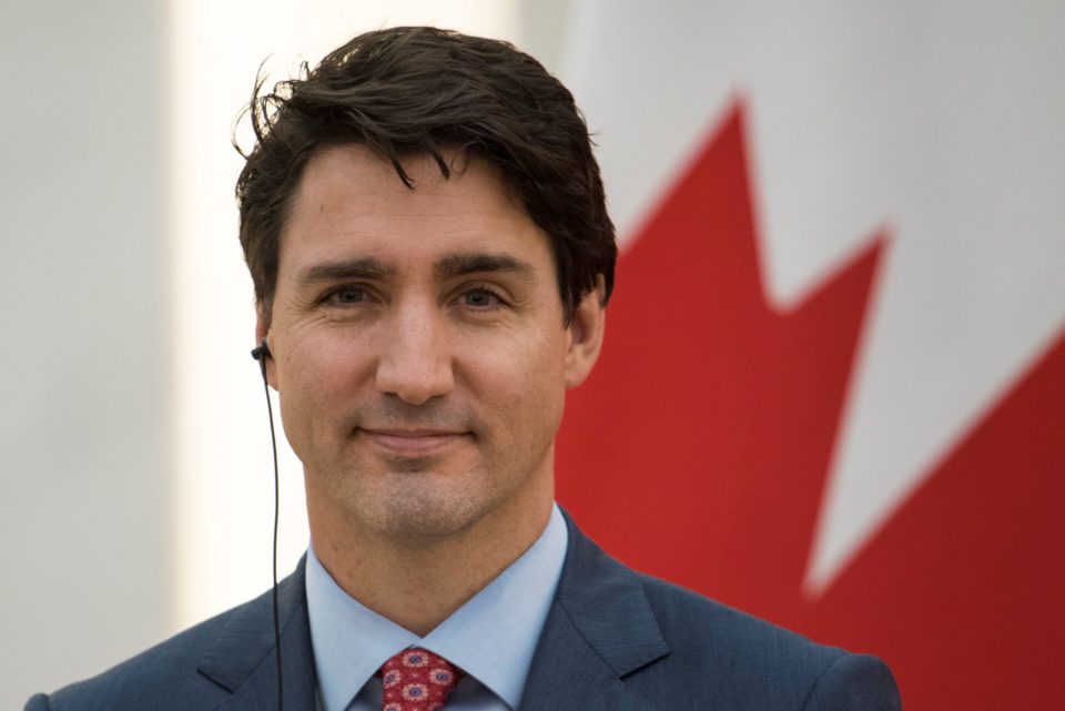 Trudeau advierte que Canadá seguirá derribando ovnis en su espacio