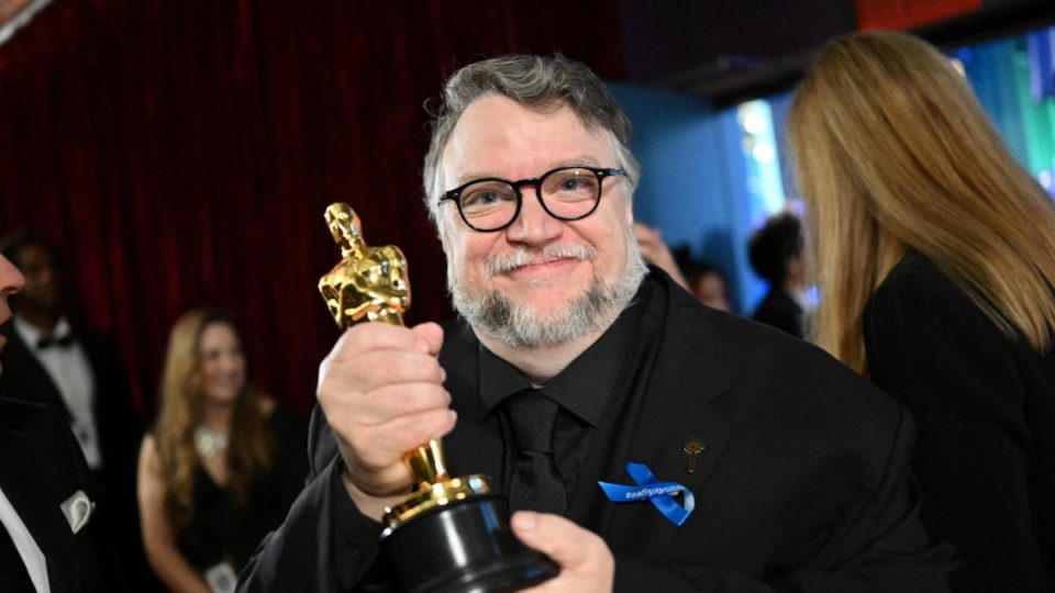 Del Toro reafirma a México en la cumbre del cine