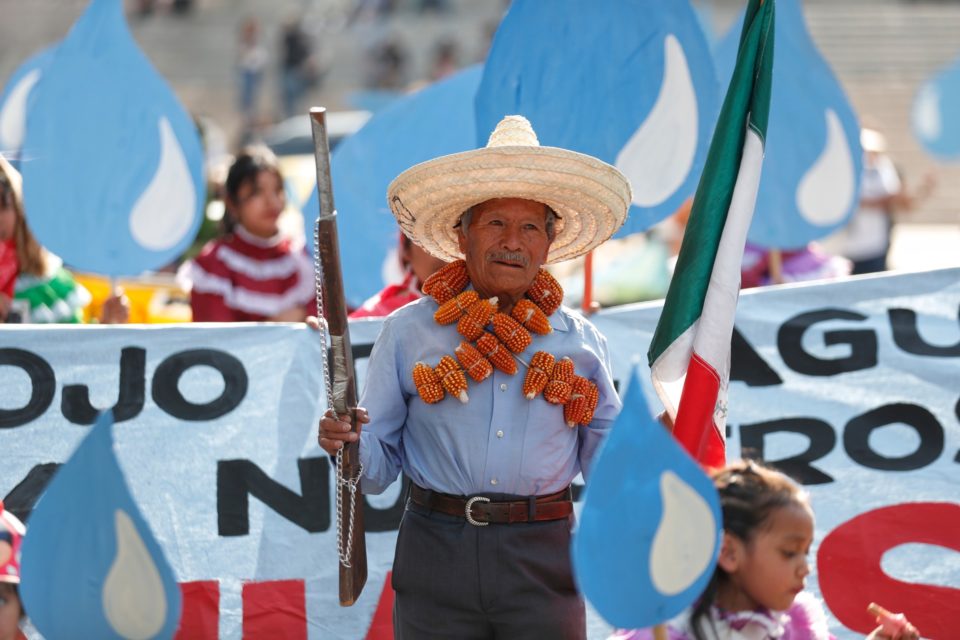 Indígenas mexicanos marchan contra despojo de agua de Gobierno y empresas