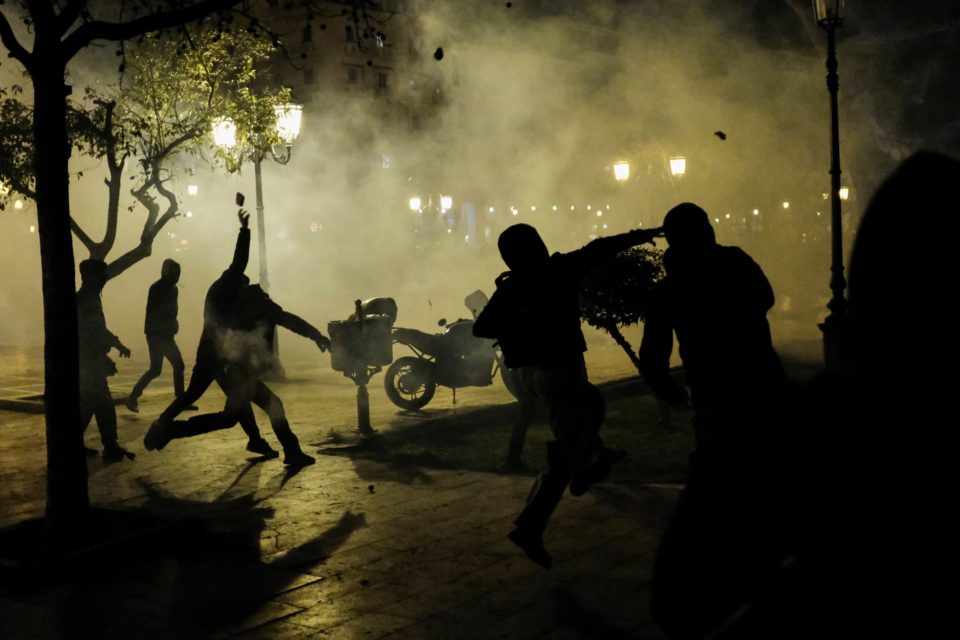 Masiva protesta antigubernamental en Grecia por accidente con 57 muertos