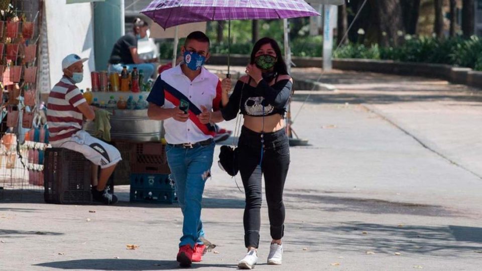 ¿Sales este 8 de Marzo? Prevén alta radiación UV y 29 grados de calor en CDMX