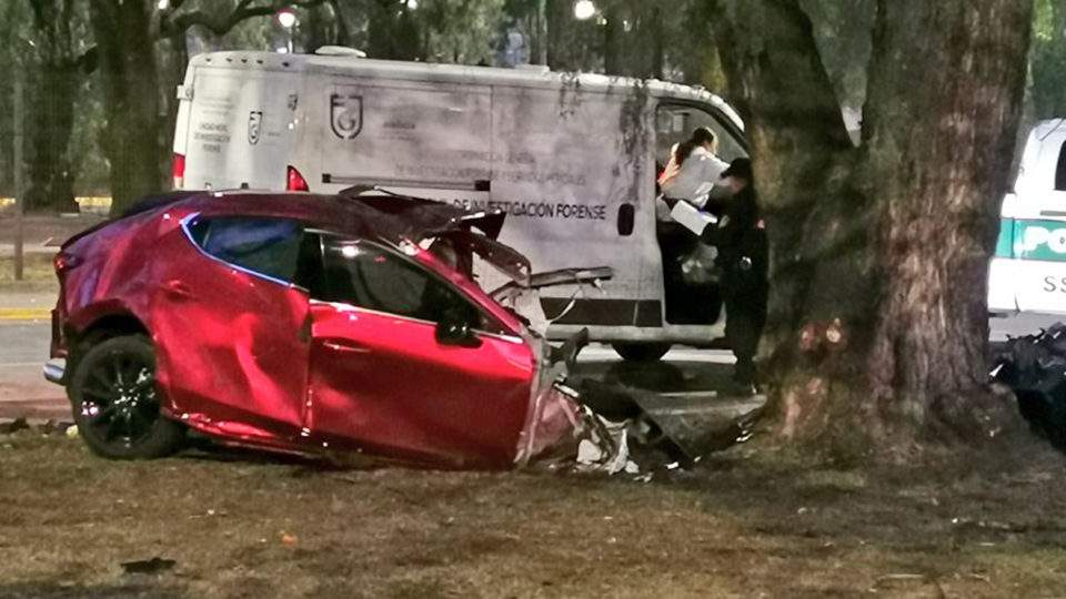 Choque en Ciudad Universitaria deja un muerto y una joven herida