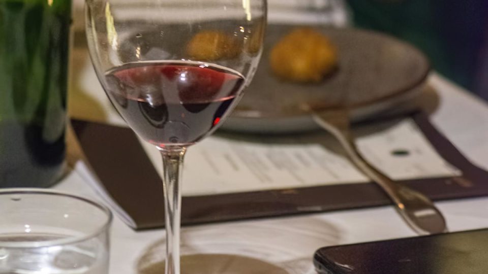 Vinos españoles acompañan la buena gastronomía con su elegancia